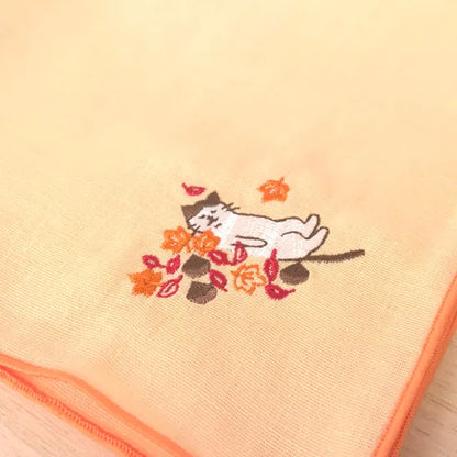 Haftowana chusteczka Nekohirune﻿ (różne wzory)