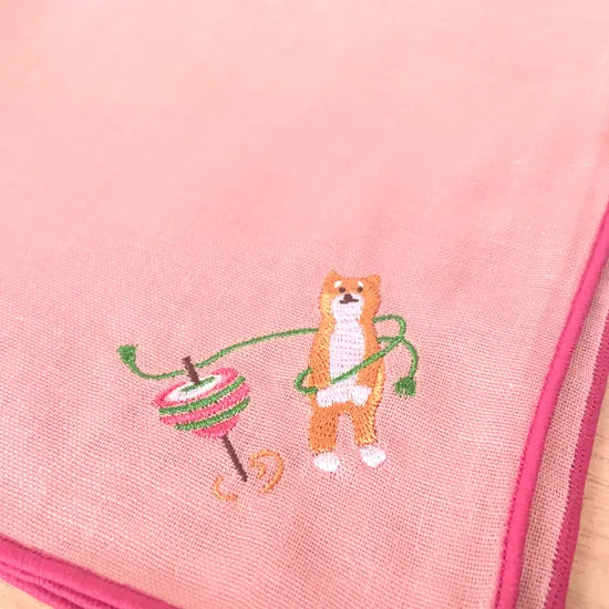 Haftowana chusteczka Nekohirune﻿ (różne wzory)