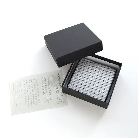 KOMON Portmonetka ze skóry naturalnej z prawdziwego jedwabiu (różne wzory)