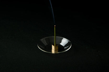 Mosiężna podstawka Kostka i szklana miseczka na kadzidło