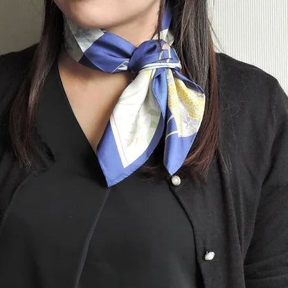 HANA Jedwabna MINI chusta „uczta kwiatów” (różne motywy)