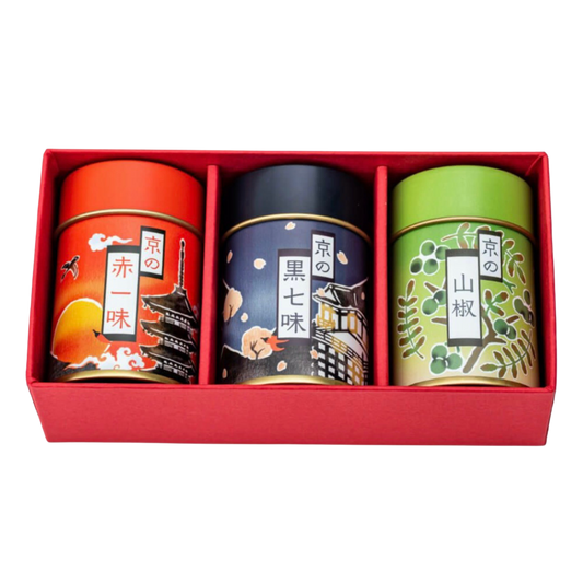 Zestaw trzech puszek przypraw 京薬味﻿ (Kyō yakumi – przyprawy z Kioto)