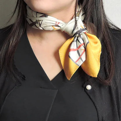 HANA Jedwabna MINI chusta „uczta kwiatów” (różne motywy)