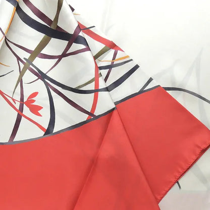 HANA Jedwabna chusta „uczta kwiatów” z motywem ceramiki i cynamonu