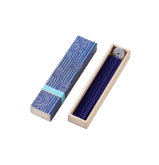 KOUSAIDO – Hyakuraku-ka Marine MORSKI (40 szt. + aluminiowa podstawka na kadzidło)