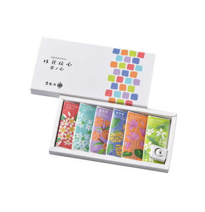 KOUSAIDO – Ikadenshin Zestaw zapachów Kō no Kokoro (6x6 szt. + podstawka na kadzidło)