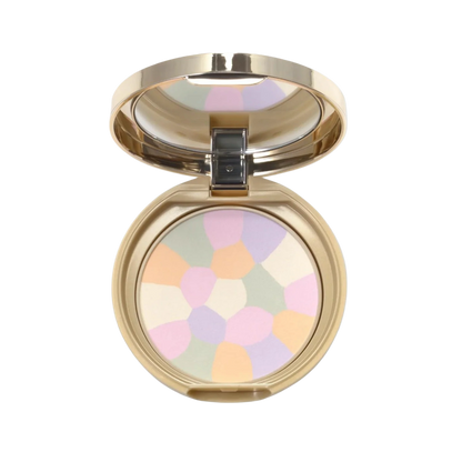 Puder Canmake Marshmallow Finish Powder﻿ z filtrem SPF19 PA++ – dostępny w różnych odcieniach.